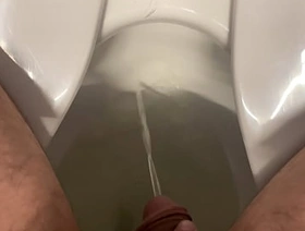 I took 3 massive pisses in the airport ?