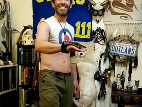 Hot model shows off sexy Cosplay Max Shenanigans